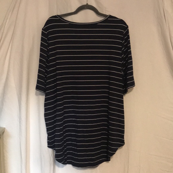 Lane Bryant Plus Size Womens Tee Sz-22/24 - Picture 9 of 9